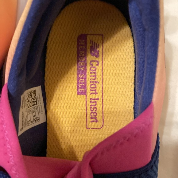 Shoes - Picture 6 of 6